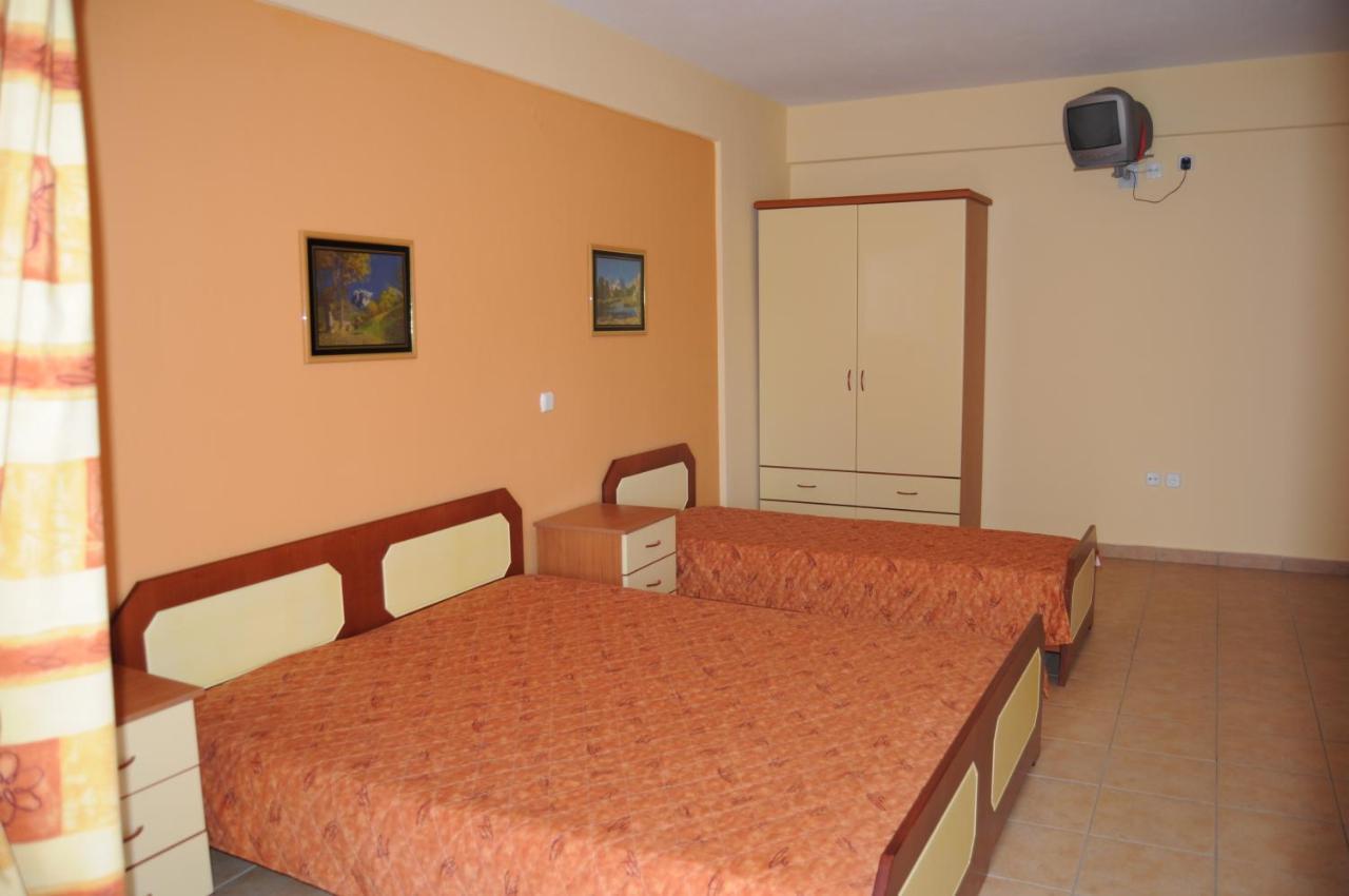 Studios Giota Сарти Экстерьер фото